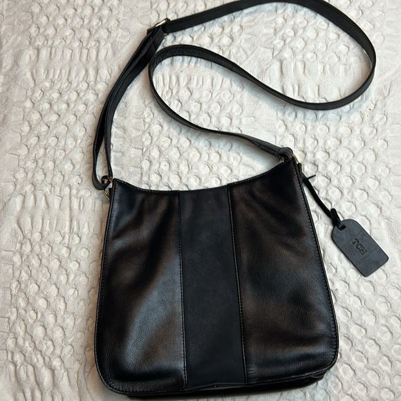 NWOT Levenger Soft Genuine Leather w/ suede strip Crossbody Messenger Bag - Picture 4 of 17